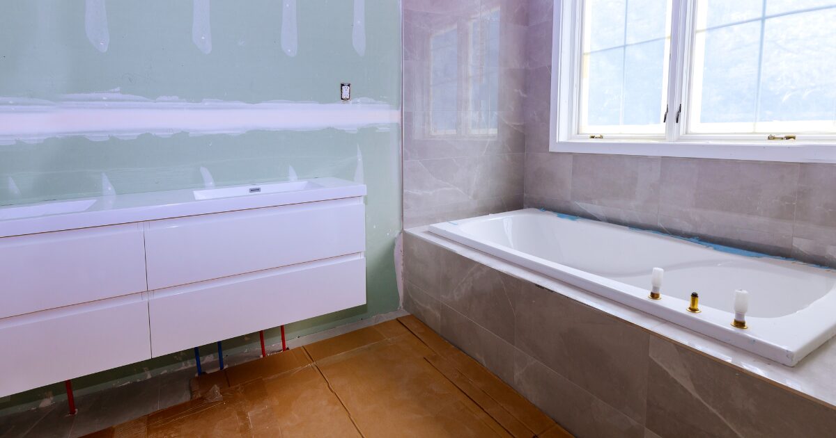 Choisir la peinture résistante à l'humidité pour votre salle de bain